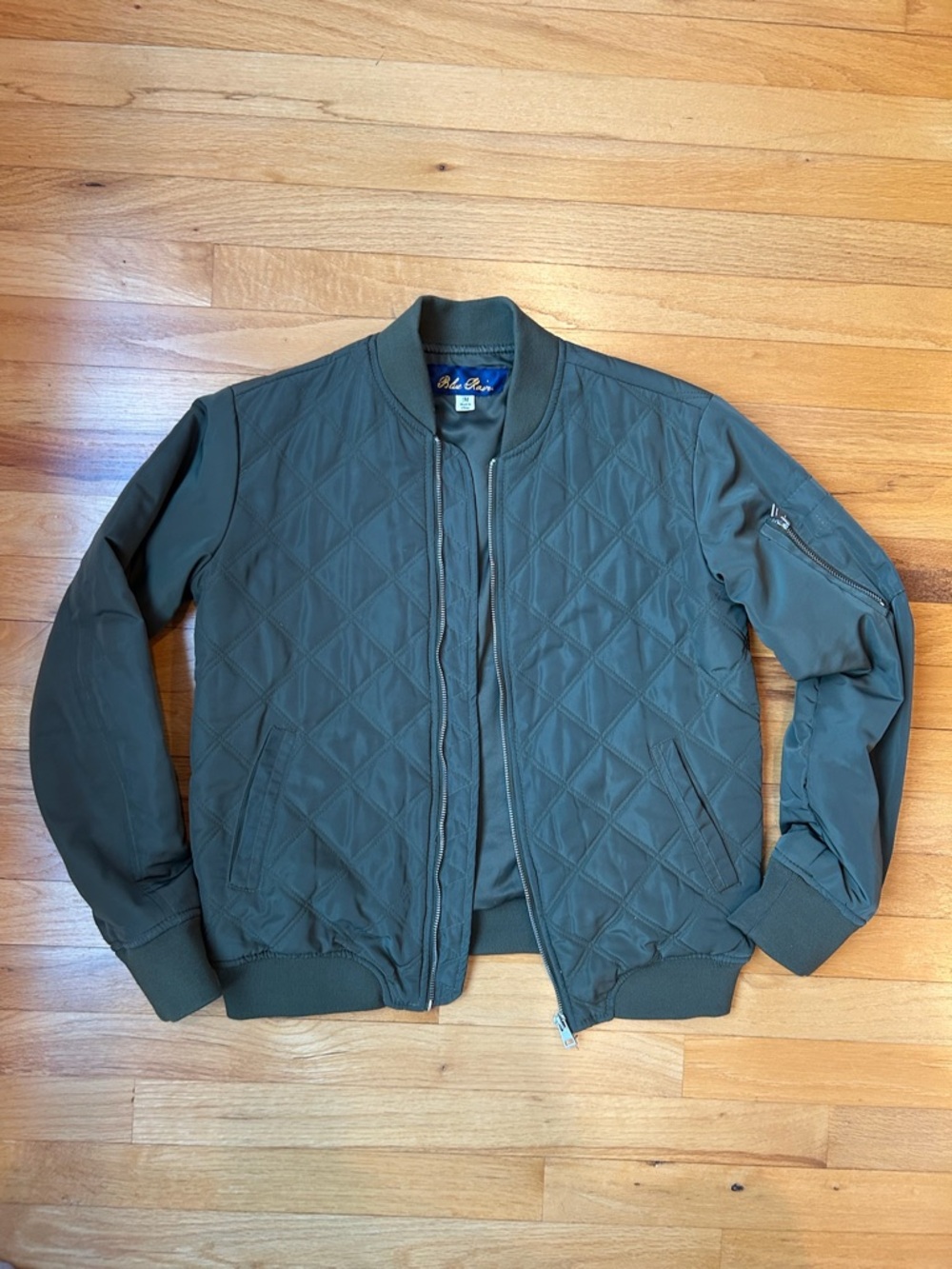 Blue Rein Green Bomber Jacket Size Medium.